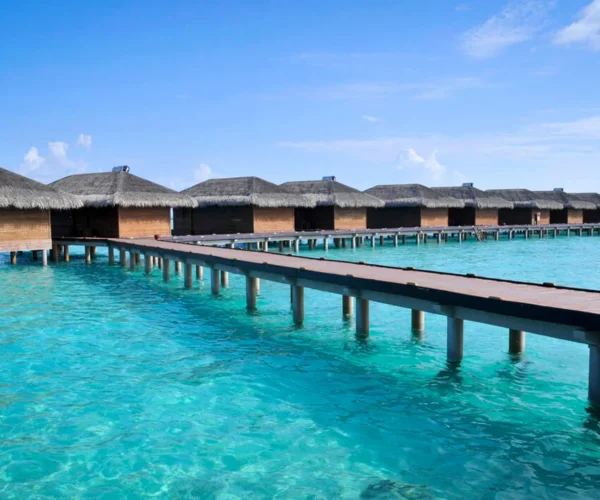 5-Days Maldives Tour Package: Relax & Unwind at Medhufushi
